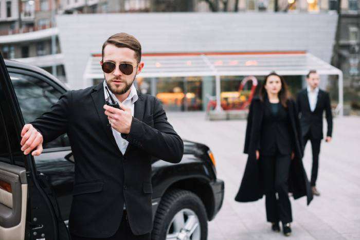 Quick Luxury Ride: Elevate Your NYC Experience with Chauffeured Limousines, SUVs, and Sedans